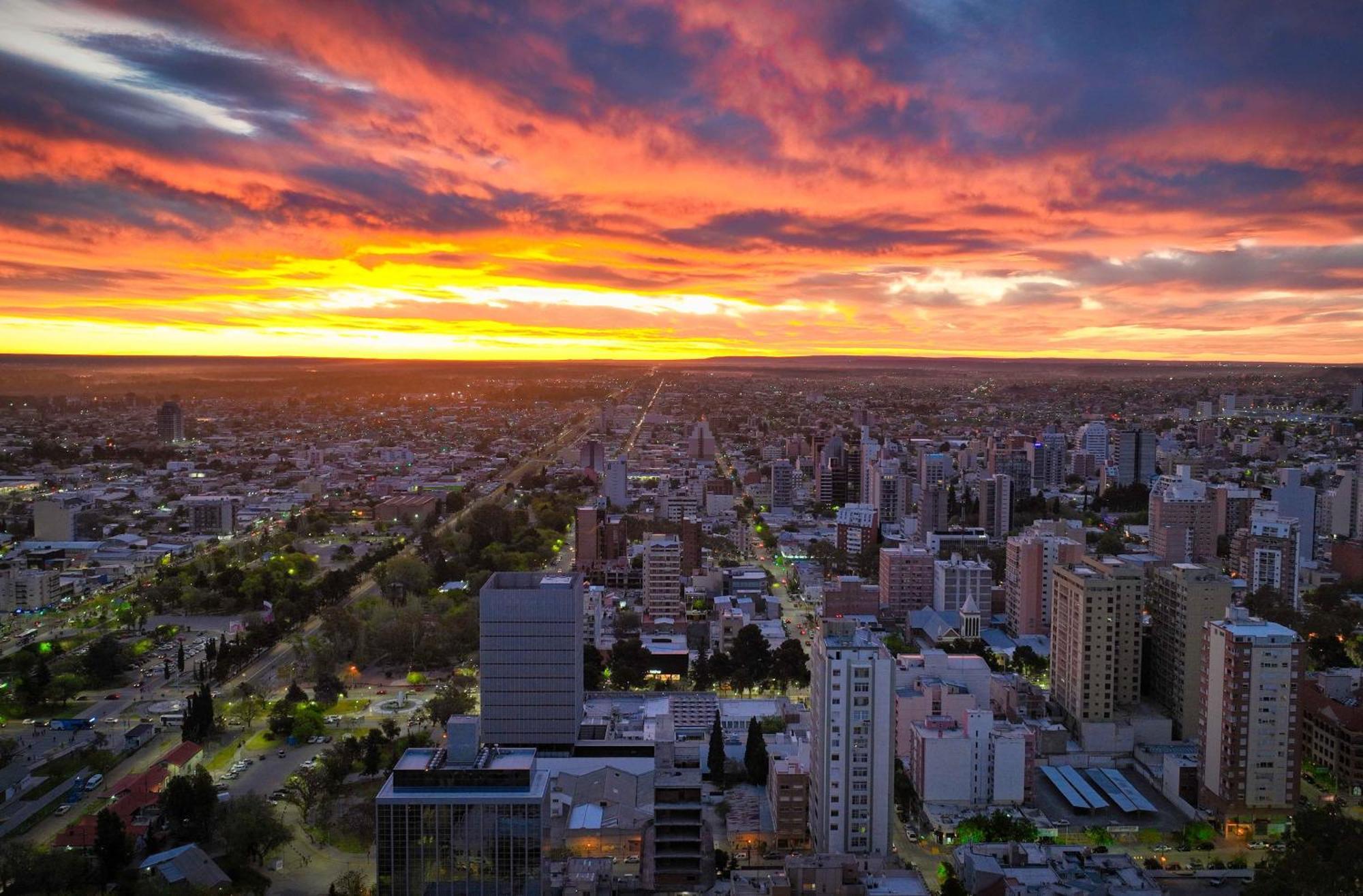 Cyan Soho Neuquen Hotel エクステリア 写真